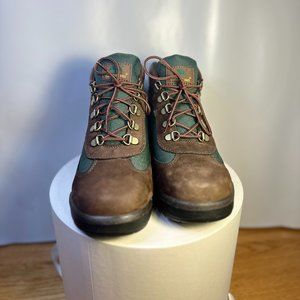 Timberland Junior Field Boots - Dark brown nubuck - Size 6.5.